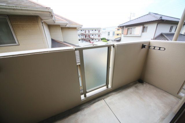 オーク高横須賀のバルコニー
