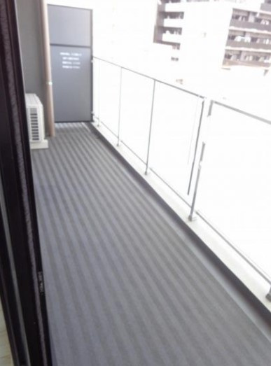 ロンブス調布のバルコニー