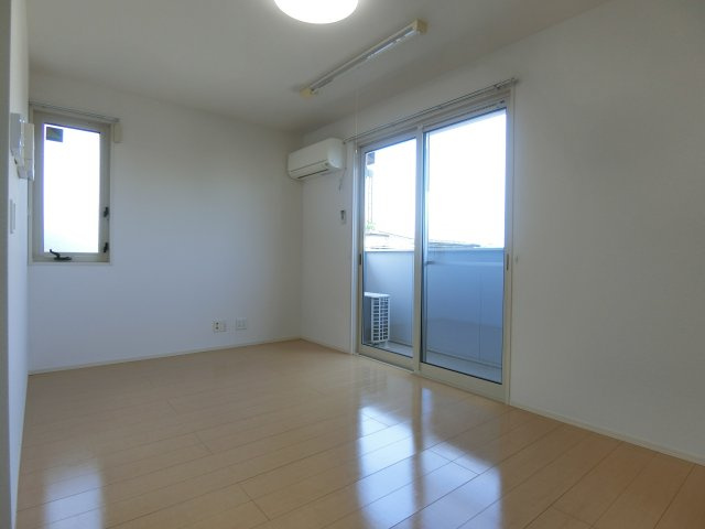 アロームA棟の居間・リビング