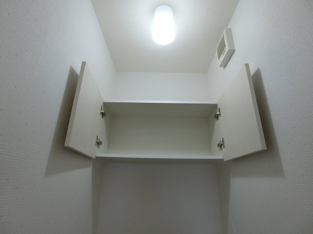 アロームA棟の収納