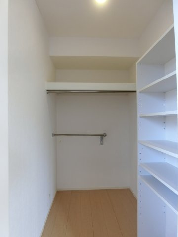 アロームA棟の収納