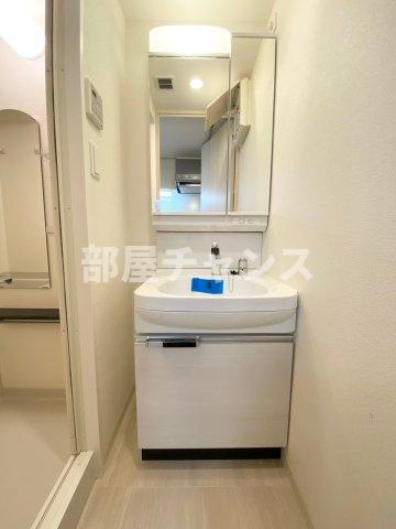 プレサンス久屋大通公園セラフィの独立洗面台