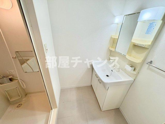 サンドリヨンの独立洗面台