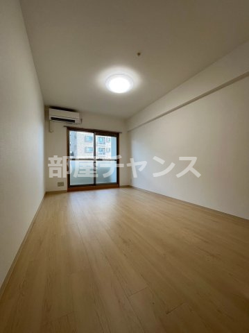 リアライズ記念橋の居間・リビング