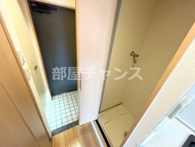 パルティール鶴舞の玄関