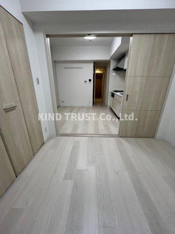 リュエルうめきたの居間・リビング|ゆったりとしたリビングです