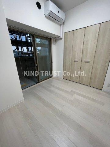 リュエルうめきたの居間・リビング|ゆったりとした居間です