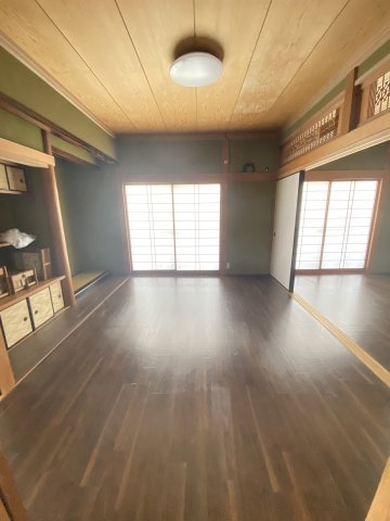 16帖LDK！アルク・郵便局近くの全室洋室戸建て賃貸の洋室