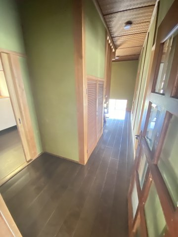 16帖LDK！アルク・郵便局近くの全室洋室戸建て賃貸のその他|廊下