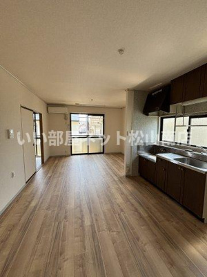 【居間・リビング】 | エスポワール３４　F棟