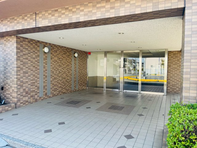 ネオステージあきるの駅前通りのエントランス|エンドランス