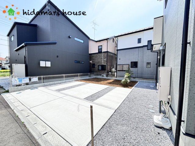 上尾市大谷本郷　第1　未入居住宅　ファーストタウン01の駐車場|並列2台分の駐車スペースあり！！