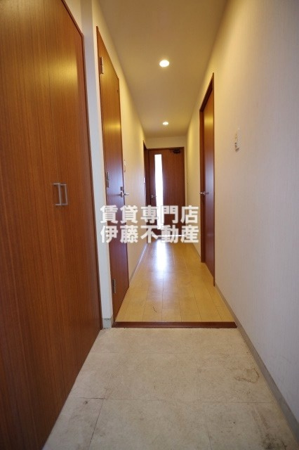 レジデンス悠海の玄関