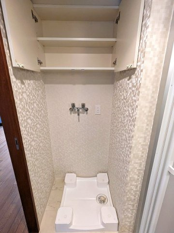 コスモ上野ロイヤルフォルムの設備|脱衣室に洗濯機置場