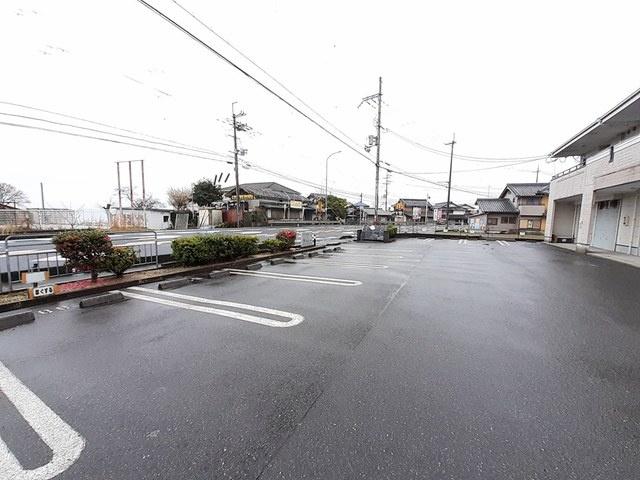 大津市真野５丁目の店舗事務所の駐車場|駐車場です