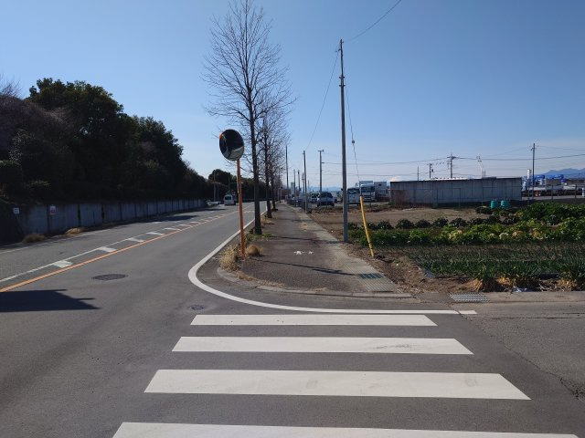 前橋市中内町３区画の外観|南側道路（東方向より撮影）