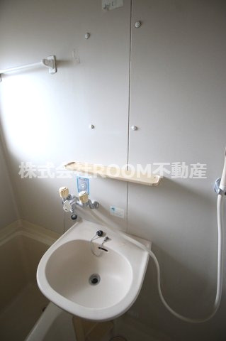 セゾンコーポ都原の独立洗面台|独立洗面台で身支度をすべて済ませてしまいましょう