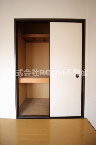 セゾンコーポ都原の収納|便利な収納スペースです