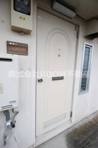 セゾンコーポ都原の玄関|ゆったりとした玄関です