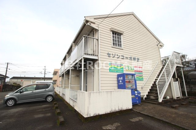 セゾンコーポ都原の外観|おしゃれな外観です