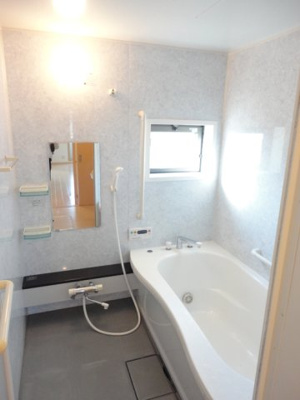 【浴室】 | リビングタウン常盤公園B棟 | お風呂です