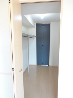 【収納】 | リビングタウン常盤公園B棟 | たっぷりとした収納スペースです