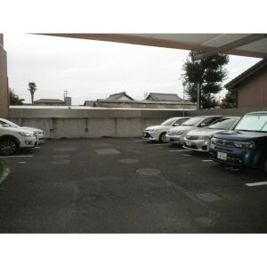 コントレール桜の駐車場