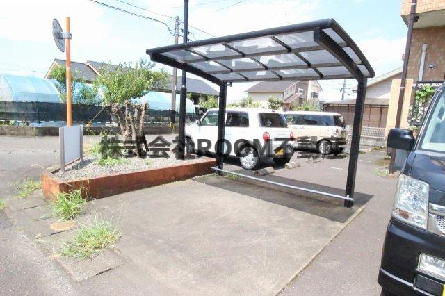 ＠フィールドの駐車場|駐輪場があります