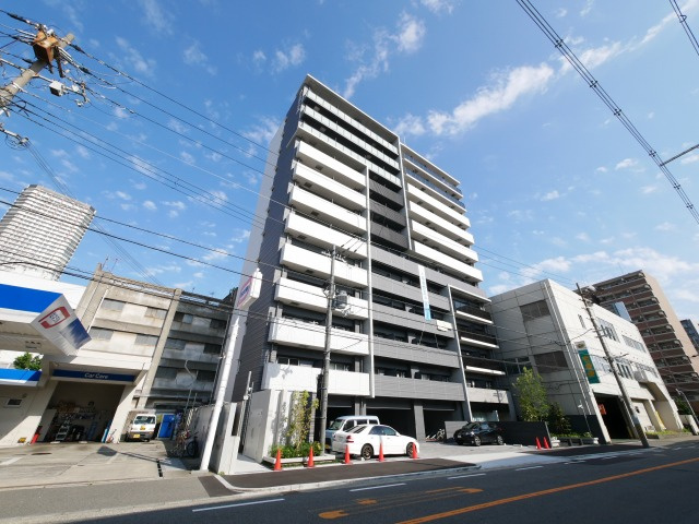 スワンズシティ中之島クロスの外観