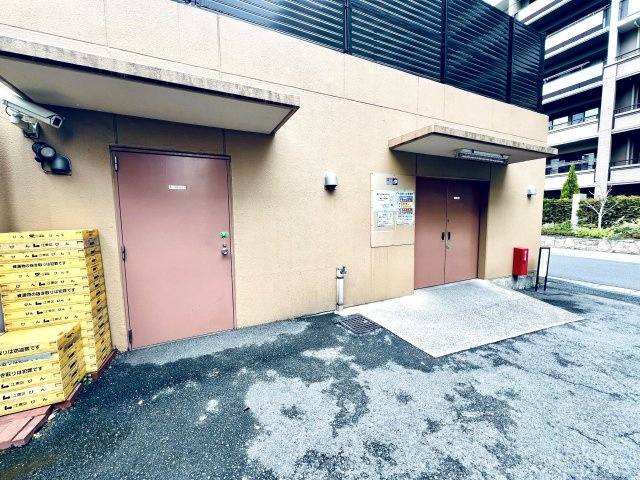 ライオンズステージキャピタルイーストのその他共用部分|ゴミステーション