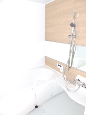【浴室】 | 恩田ヒルズ | きれいなお風呂です