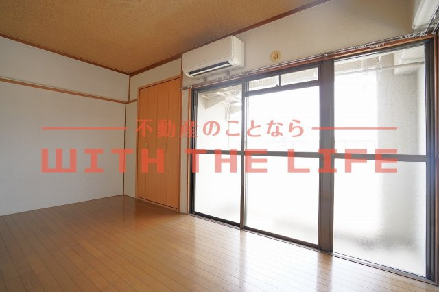 石村ビル【キャッシュバック対象物件】の洋室|コンパクトで使いやすい洋室です