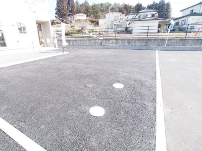 【駐車場】 | Cradle garden　二本松市油井　第4　2号棟 | 並列駐車可能です◎