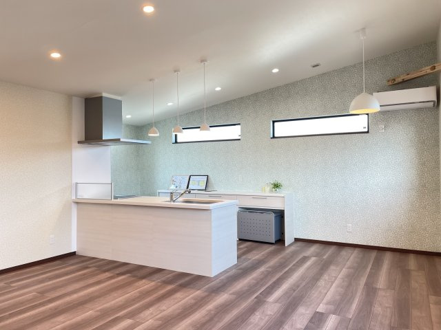 八戸市大字大久保字袖ノ沢の居間・リビング