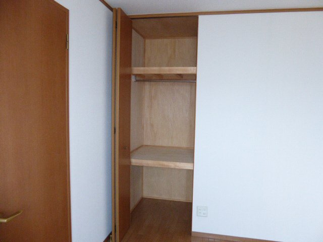 ファミール砂子A棟の収納