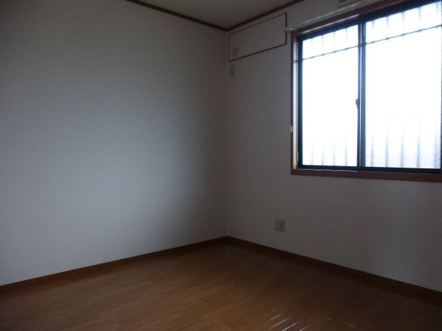 ファミール砂子A棟の寝室