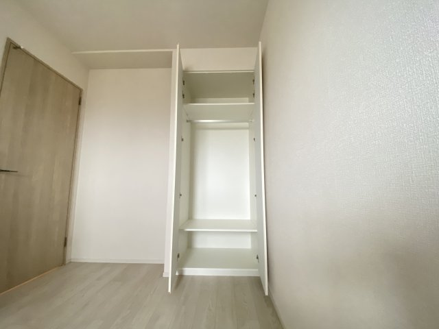 各部屋にクローゼット収納あり★