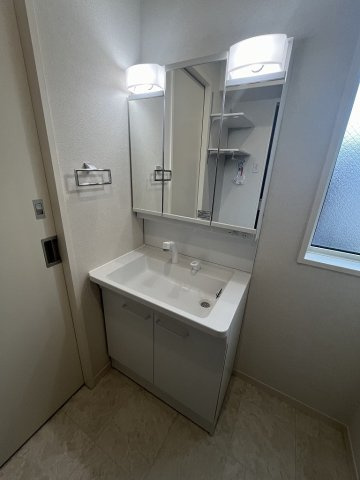 【独立洗面台】