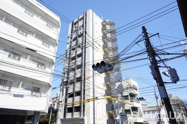 金鼎ビルkomeyaの外観