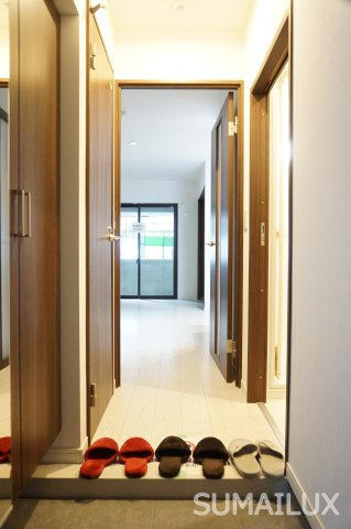 熊本市中央区米屋町２丁目の賃貸マンションの玄関