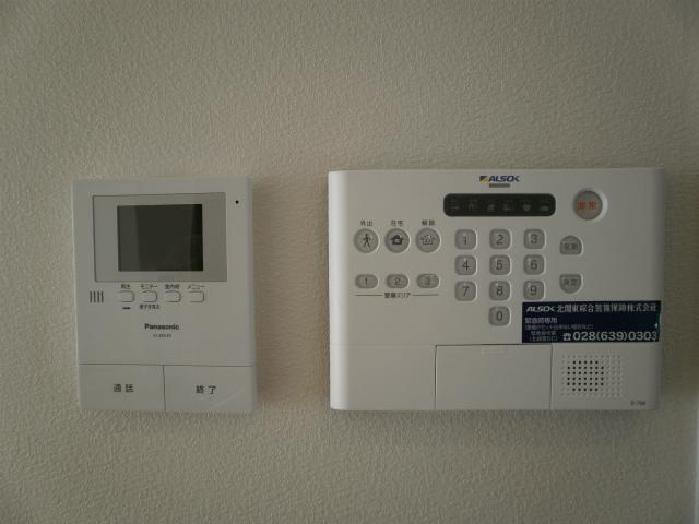 プランドール輝Ｂのその他共用部分|アルソックとＴＶインターホンで安心です。