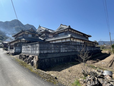 【外観】 | 春日町中山中古住宅2100万円