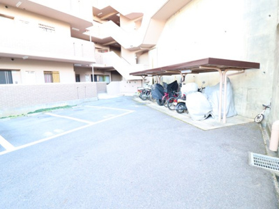 【駐車場】 | シャトー岡崎Ⅲ番館