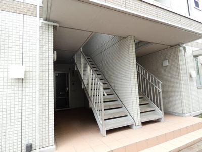 【バルコニー】 | リバーパーク新天町 | 暖かな日差しのふりそそぐバルコニー