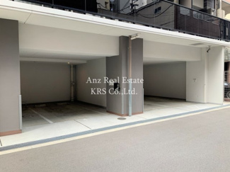 【駐車場】 | 敷地内に駐車場あり！空き情報は都度お問い合わせください。