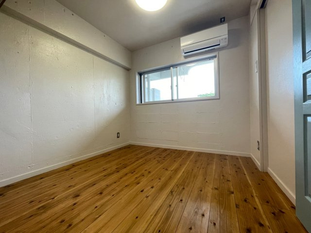 第2マンションみやさとの洋室