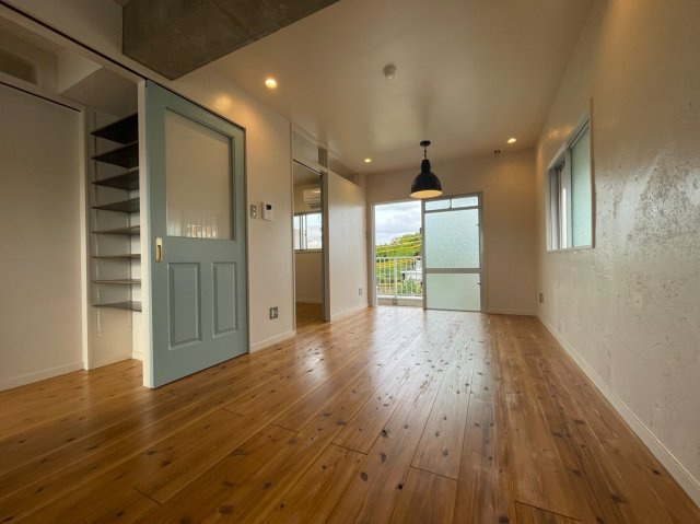 第2マンションみやさとの居間・リビング