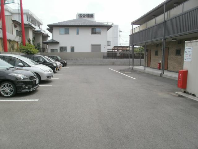 ボンヌジュルネの駐車場