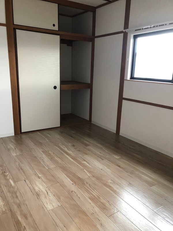 鈴蘭台東町５丁目貸家Ⅲの寝室
