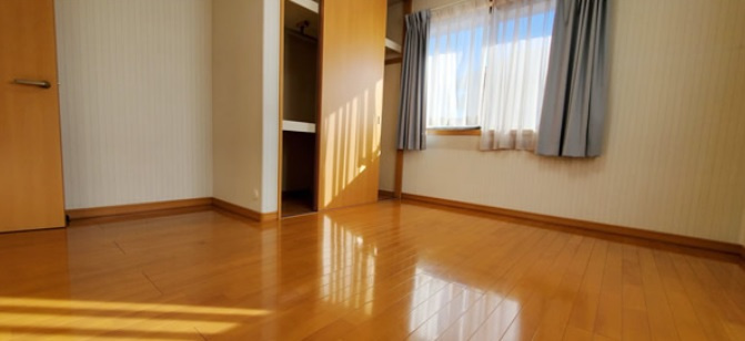 宇都宮市西川田南１丁目　戸建　予約済の洋室